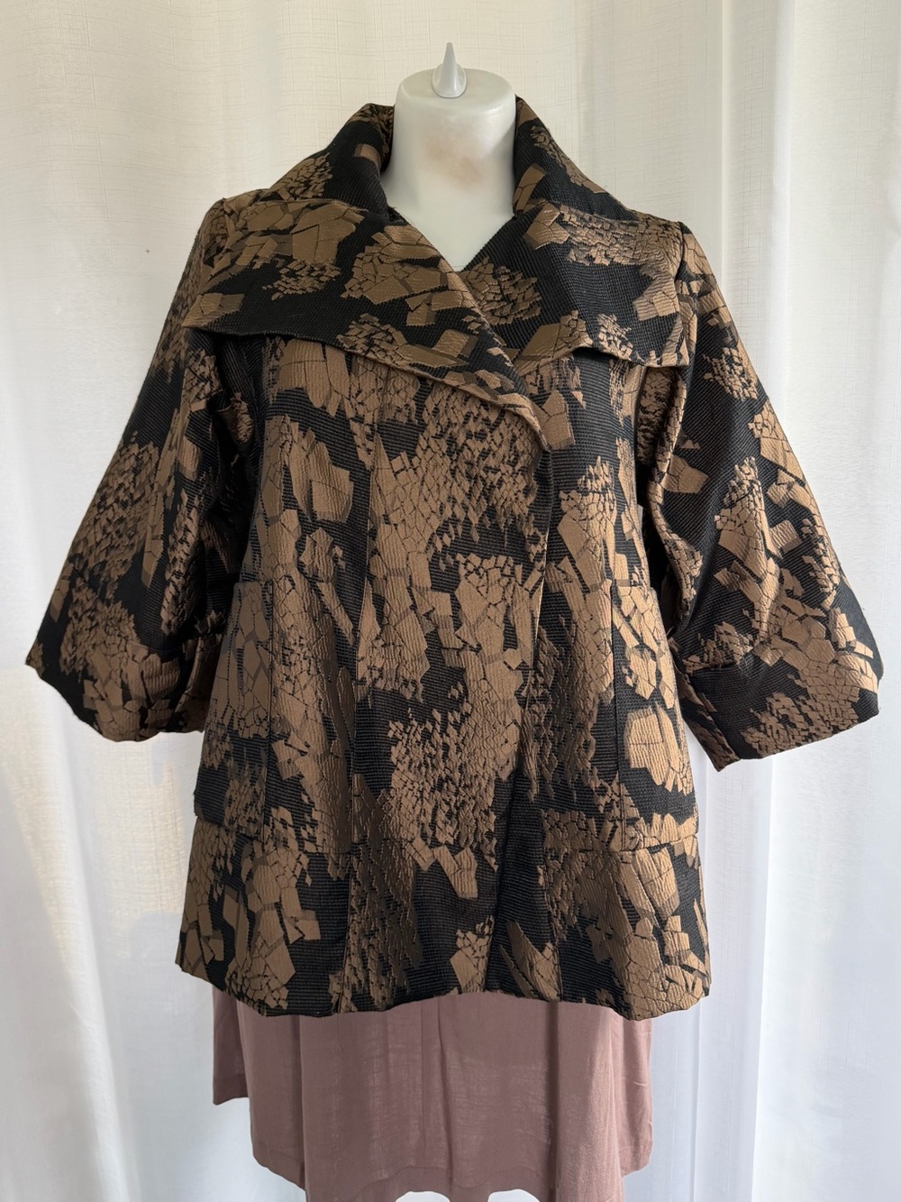 Marla Wynne Abstract Jacquard Jacket Size XL Black Bronze Topper Artsy